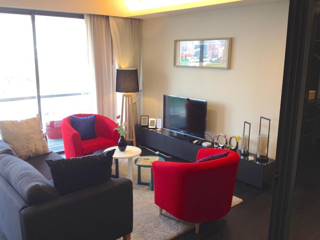 Siamese Gioia Aparthotel Банкок Екстериор снимка