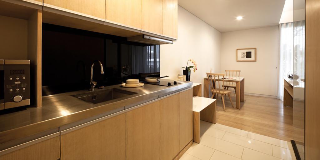 Siamese Gioia Aparthotel Банкок Екстериор снимка